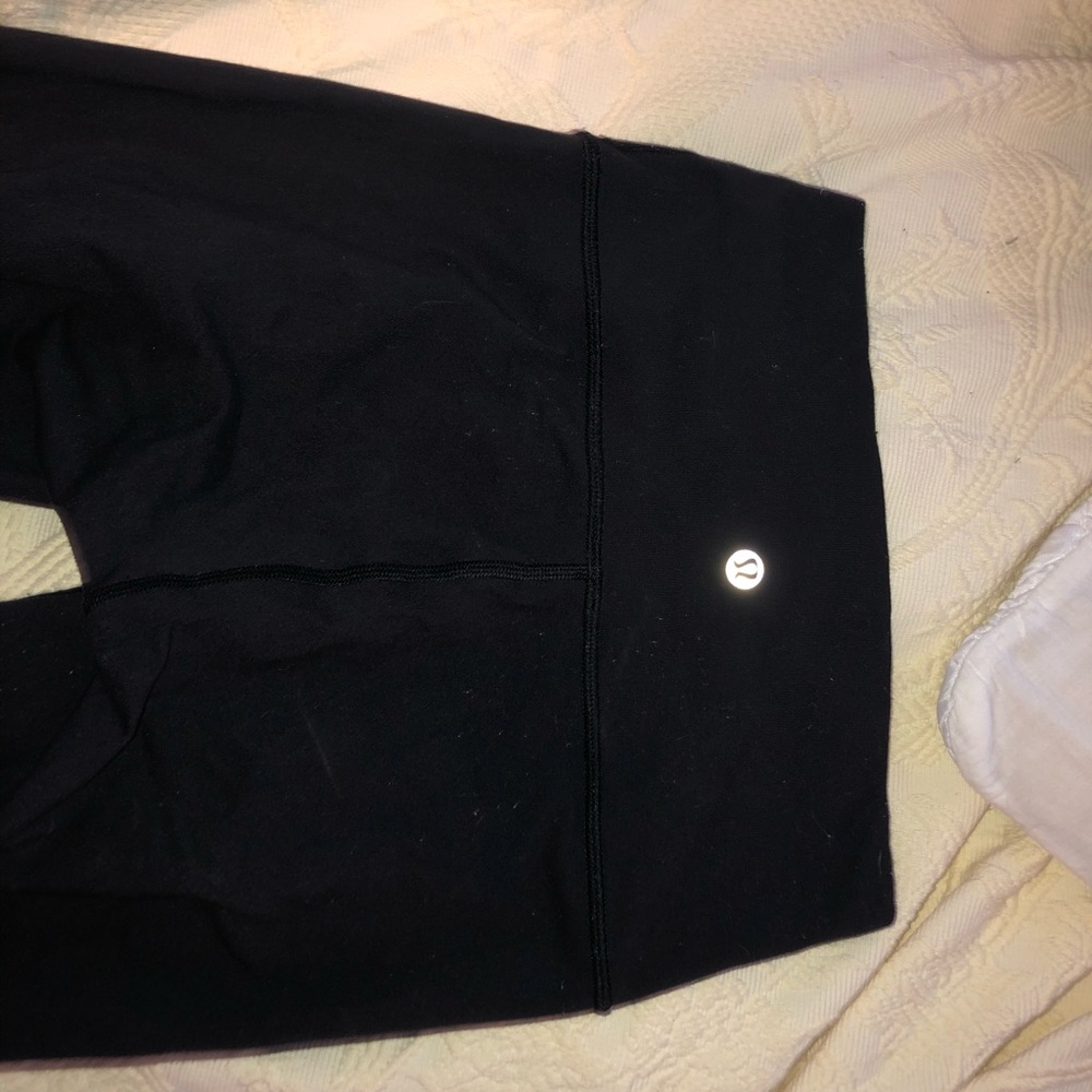 Black lululemon leggings